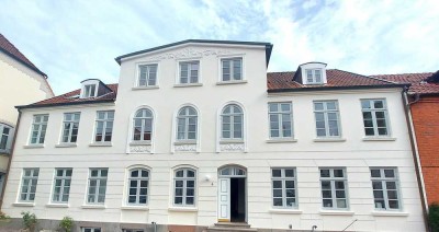 Altbautraum - gepflegte 2-Zimmer-Wohnung in Rendsburg Neuwerk