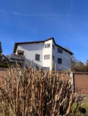 Interessante 3,5 Zi. ETW mit Blick ins Grüne