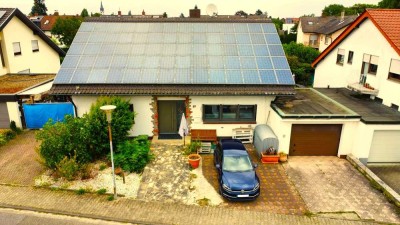 großzügiges modernes Einfamilienhaus in ruhiger Lage