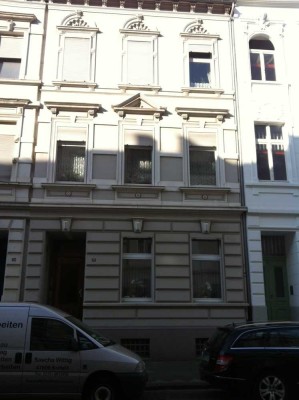 Frisch sanierte 2,5 Zi Wohnung im Zentrum von MG