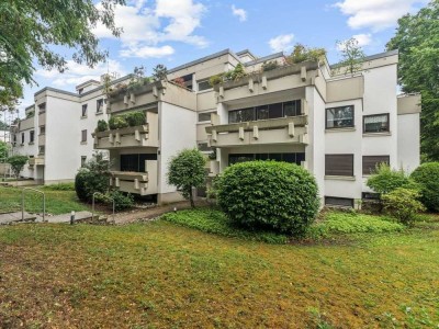 Harlaching: Großzügige 4-Zimmer-Eigentumswohnung mit zwei Terrassen und Hobbyraum