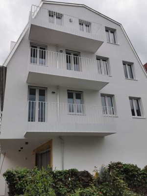 Möblierte Neubauwohnung im Zentrum Metzingens