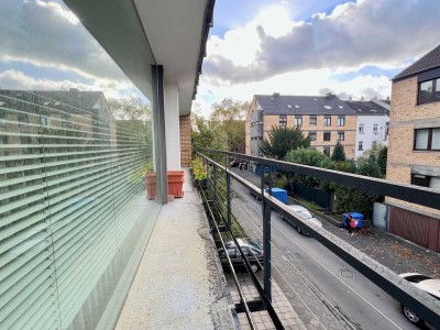 Bezugsfreie Vier-Raumwohnung mit Balkon in ruhiger Lage