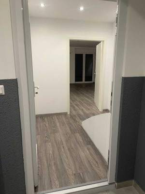 Lichtdurchflutete 3 Zimmer Wohnung in ruhiger Lage