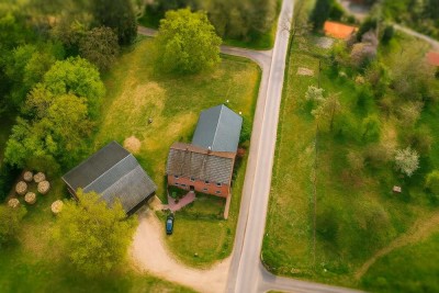 Wohnen, Arbeiten & Natur – historischer Hof mit 250 m² Wohnfläche und eigenem Waldstück