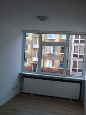 *** 1 Zimmer Studenten-Appartment ab sofort *** Ponntor***