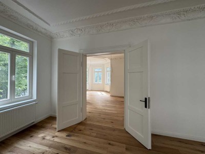 Exquisites Wohnen! Luxuriöser Altbau mit traumhaftem Oker-Blick!