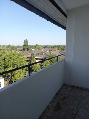 Geschmackvolle 1-Zimmer-Wohnung mit gehobener Innenausstattung mit Balkon in Krefeld
