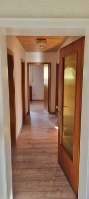 1000 € - 75 m² - 3.0 Zi.