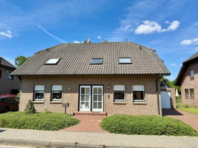 Charmantes Zweifamilienhaus in Nierswalde – Kapitalanlage mit Potenzial und Wohnkomfort