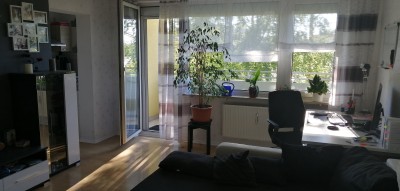 Zentrale möblierte 2,5-Zimmer-Wohnung im Grünen