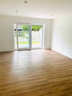 Helle 2-Zimmer EG-Wohnung mit sonniger Terrasse! Sehr ruhig im Zentrum Holzkirchens !