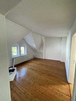 Charmante 2,5-Zimmer-Wohnung in Dräger-Nähe!