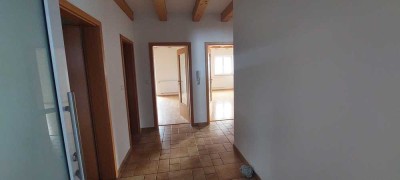 Gepflegtes Einfamilienhaus mit Garage in Maierhöfen