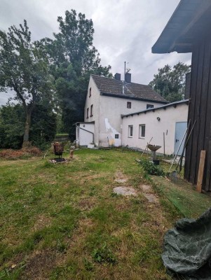 Günstiges 5-Raum-Einfamilienhaus in Berg