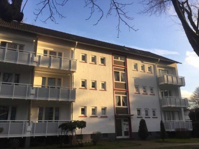 Mitten drin statt nur dabei: interessante 2-Zi.-DG