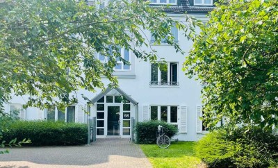 BAD GODESBERG /PLITTERSDORF: 2-Zimmer-Wohnung mit Gartenterrase in Rheinnähe
