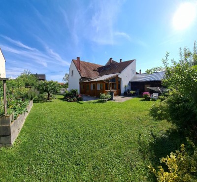 Haus in zentraler, ruhiger Lage zu verkaufen