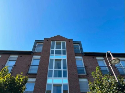 Helle 2-Zimmer-Dachgeschosswohnung mit Balkon in Kaarst-Mitte mit Bilk ins Grüne