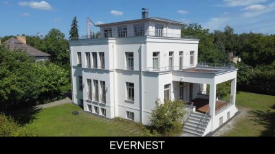 Luxus trifft Lage – Stilvolle Villa mit ca. 571 m² Wohn-/Nutzfläche