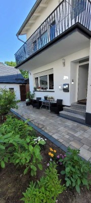 Darmstadt  Wohnhaus  *6 – 7 Räume 180 m² Fläche + 15 m²  Gästeraumfläche  + Kellerräume