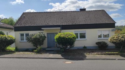 Idyllisch wohnen – EFH mit unverbaubarem Blick ins Grüne