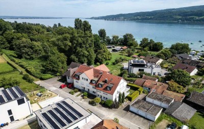 Wie ein Haus: 4-Zimmer-Wohnung mit eigenem Eingang, Garten & Seeblick