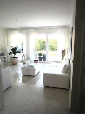 ***Exklusive 3,5 Zimmer ETW mit EBK und 170qm Garten in Walldorf provisionsfrei zu vermieten***