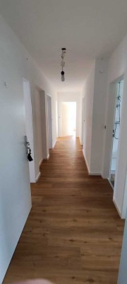 Erstbezug nach Sanierung mit Balkon: freundliche 4-Zimmer-Wohnung in Löffingen