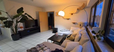 Helle 3-Zimmer Dachgeschosswohnung in Köln-Urbach