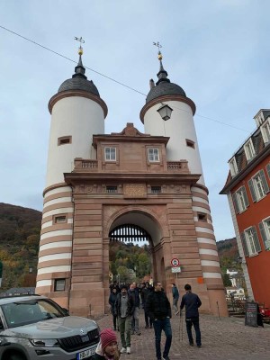 Jetzt eine Tolle Wohnung über zwei Stockwerke sichern und später einziehen. Top-Kapitalanlage in HB
