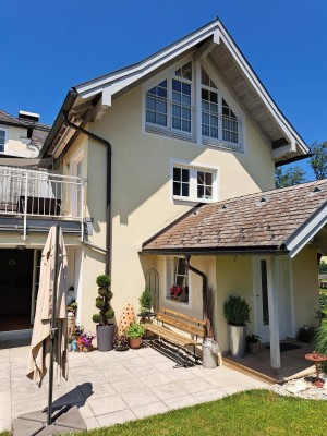Ein Zuhause mit Seele. Haus im Haus in Rif bei Salzburg mit großem Garten