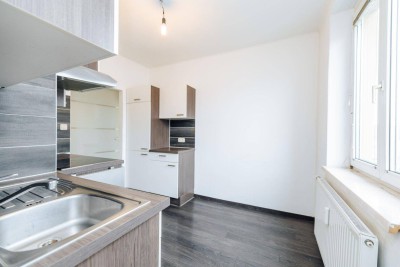 *MODERN SANIERT* I ZENTRALE LAGE I BALKON I CARPORT OPTIONAL I HAUSTIERE WILLKOMMEN I BODENEBENE DUSCHE I WG TAUGLICH I AB SOFORT VERFÜGBAR I PROJEKT WOHNEN I