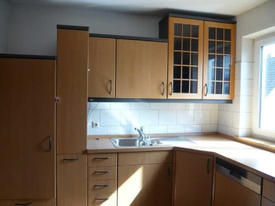 Helle 3-Zimmer Wohnung mit Balkon im 1. OG in der Nähe vom Schwimmbad in Langenau