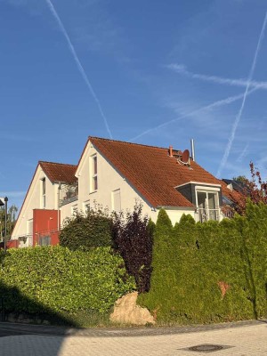 Sehr gepflegte DHH in WI-Auringen - ansehen, verlieben und einziehen