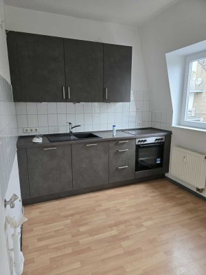 Erstbezug nach Sanierung mit EBK: Geschmackvolle 1-Zimmer-DG-Wohnung in Köln Ehrenfeld