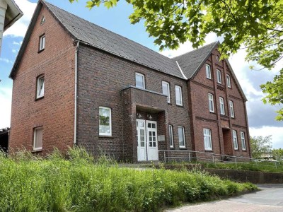 Mehrfamilienhaus direkt an der Lühe!