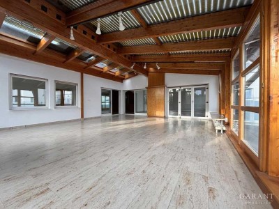 Geräumige ca. 200 qm auf einer Etage!