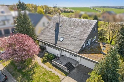 Top gepflegtes Zweifamilienhaus mit großem Garten! Einziehen und Wohlfühlen!