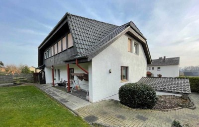 Modernisiertes Zweifamilienhaus mit Stil und Komfort – Perfekt für Eigenbedarf oder Kapitalanlage!