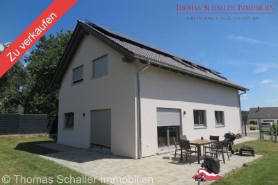 Moderne Eleganz trifft Energieeffizienz – Kampa KfW 40+ EFH mit Photovoltaik und Luxusausstattung