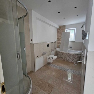 Kleine Terrassenwohnung mit gehobener Ausstattung!!!