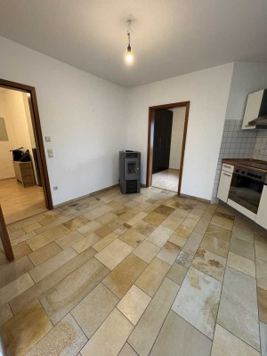 Gepflegte 2,5-Zimmer-Wohnung mit Balkon und moderner Ausstattung in Dietlingen