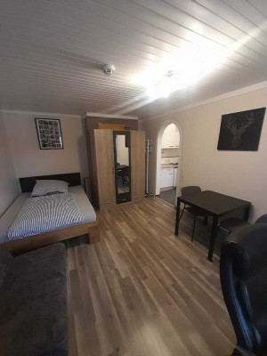 Vollständig renovierte Wohnung mit einem Zimmer sowie Balkon und Einbauküche in Passau