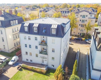 Zentral gelegene & attraktiv geschnittene 2-Raum-Mansarden-Wohnung in Löbtau