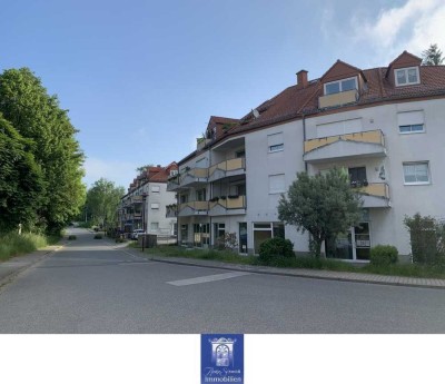 Großzügige attraktive Wohnung mit Balkon und Tageslichtbad mit Wanne und Dusche!