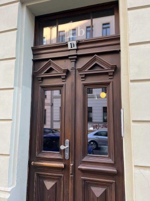 3 Raumwohnung mit Balkon im liebevoll sanierten Denkmal