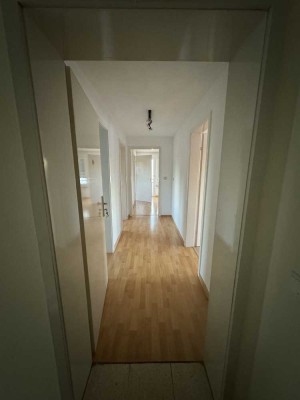 Helle 3-Zimmer-Wohnung in Ostfildern Nellingen Enthaltestelle