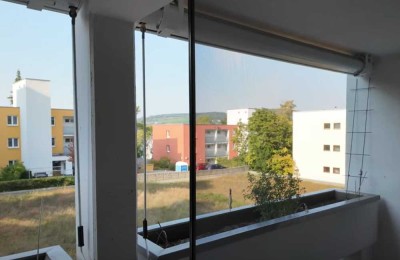 Stilvolle, vollständig renovierte 4-Raum-Wohnung mit geh. Innenausstattung mit Balkon vermietet