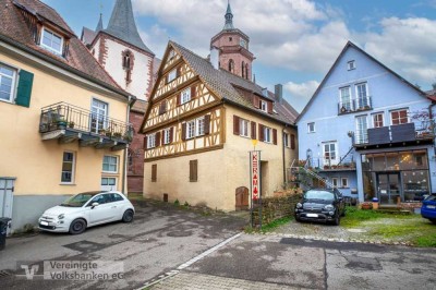 Denkmalgeschütztes, vermietetes Zweifamilienhaus im Ortskern von Weil der Stadt!